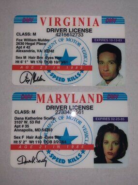 X-Files Mulder & Scully Novelty Driver License TV Prop Cards